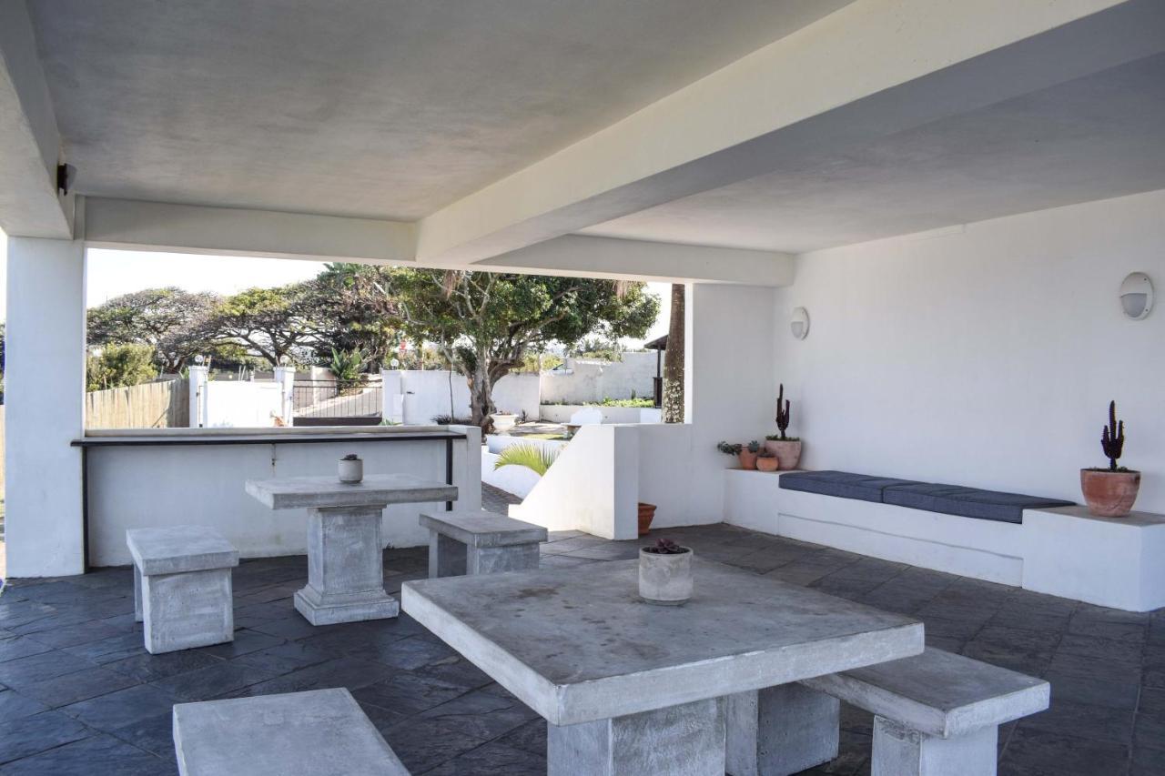 Santorini Guesthouse Amanzimtoti Eksteriør billede